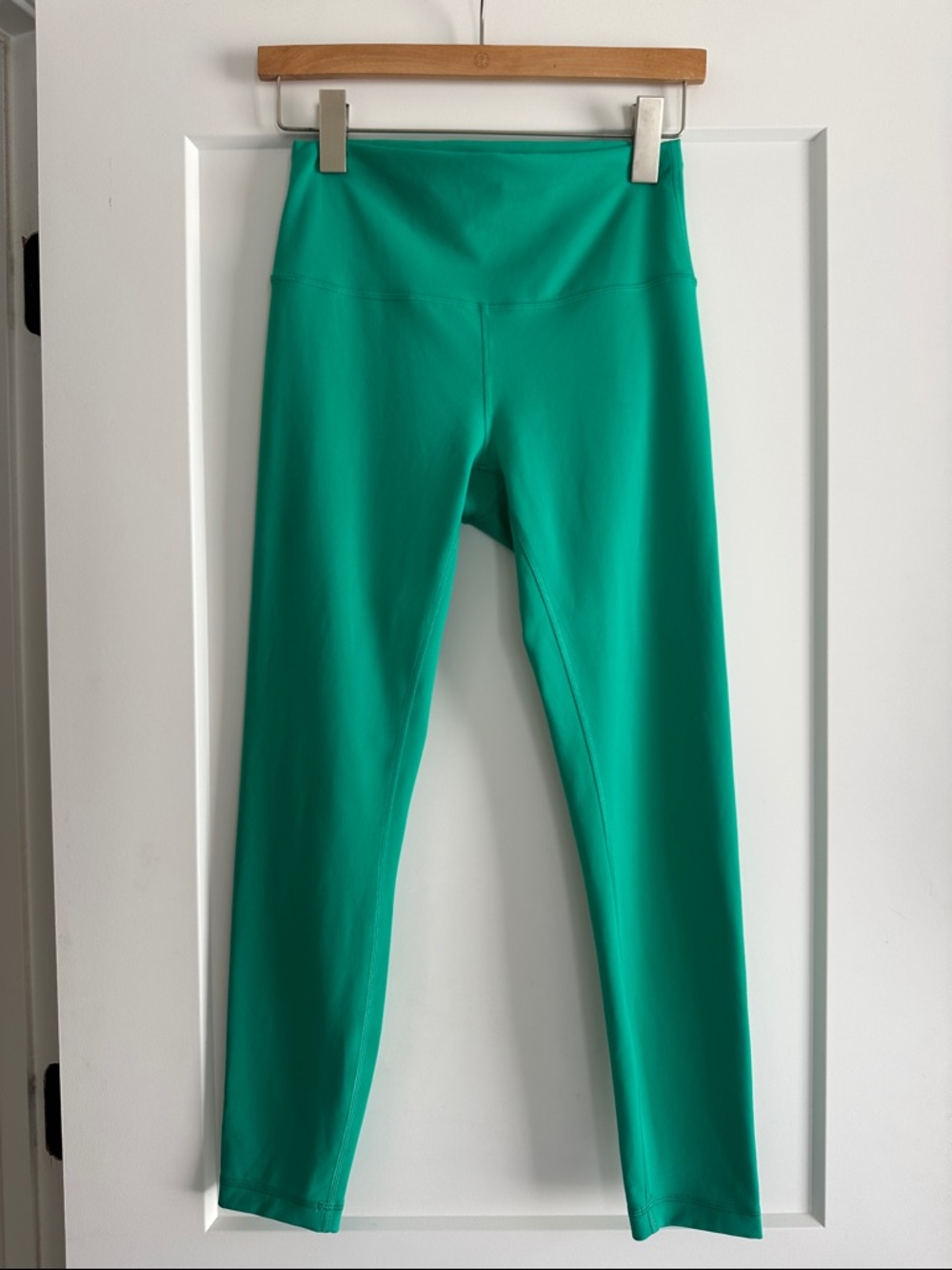Lululemon Wunder Train High-Rise Tight 25" Kelly Green Size 8